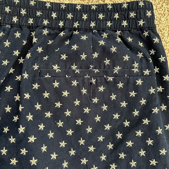 J. Crew USA star print men’s shorts navy blue white size XL stretchy waist - Picture 5 of 5